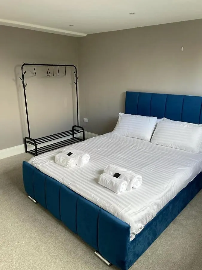 Luxe 2 Bedroom Duplex With Free Parking Stockport United Kingdom