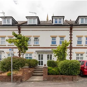 https://town-centre-white-house.bournemouth-hotels.org